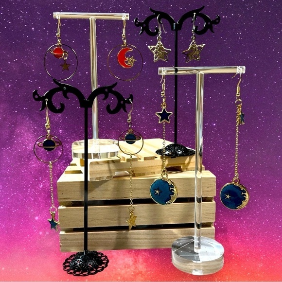 OUT OF THIS WORLD EARRING BUNDLE!! - Picture 1 of 5